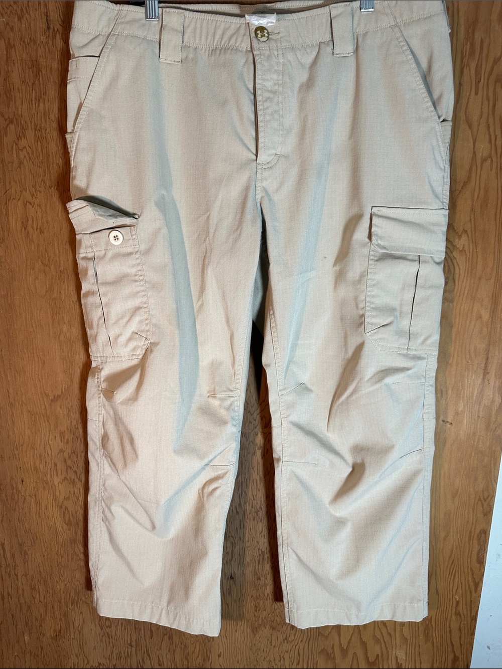 Under Armour Beige Cargo Pants - Men's Multi-Pocket Utility